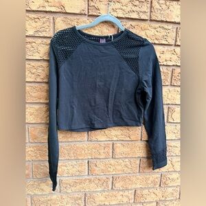• 4/$25- La Senza Mesh Detail Long Sleeve Crop Top